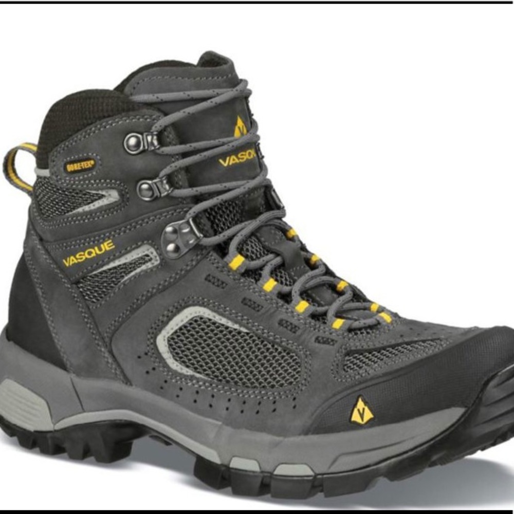 Vasque men’s boot size eight gor Tex hiking NWOT